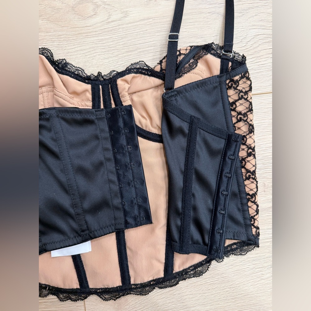 Gucci GG Net Corset Black Nude Lace All Over Logo Bustier Lace Shirt Top Medium - Picture 10 of 16